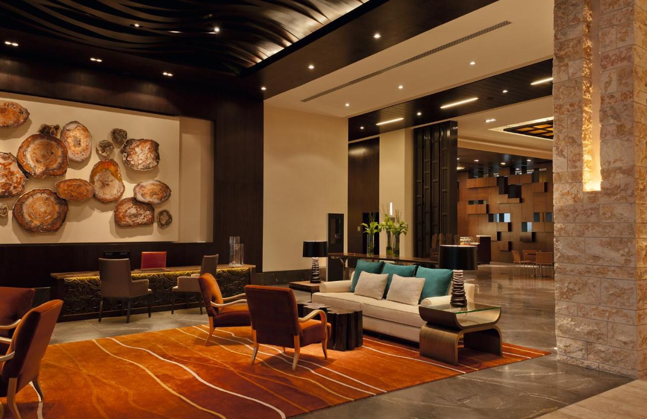 Vogo Abu Dhabi Golf Resort & Spa Formerly The Westin Abu Dhabi Golf Resort & Spa Exterior foto Lobby