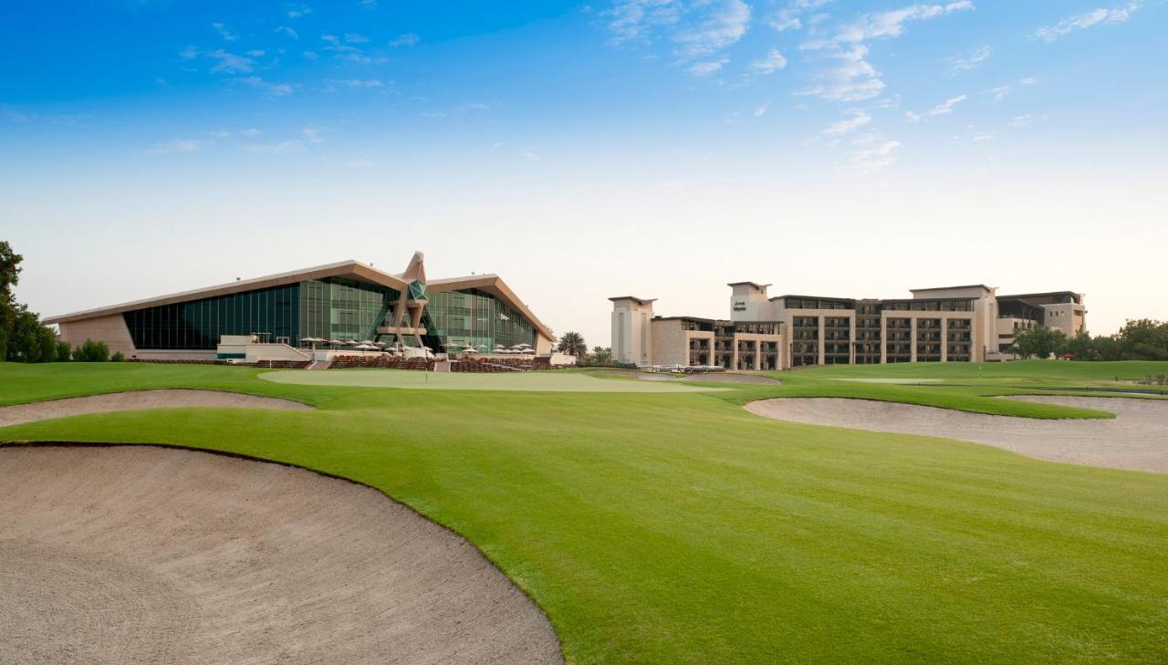 Vogo Abu Dhabi Golf Resort & Spa Formerly The Westin Abu Dhabi Golf Resort & Spa Exterior foto Golf Course at The Hills Dubai