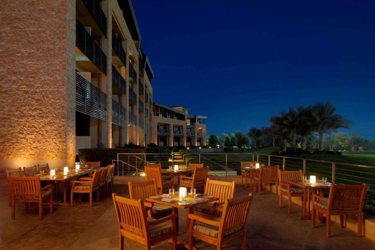 Vogo Abu Dhabi Golf Resort & Spa Formerly The Westin Abu Dhabi Golf Resort & Spa Exterior foto The View